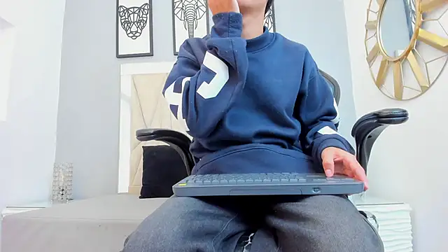 adams_bobby: вебкам-шоу