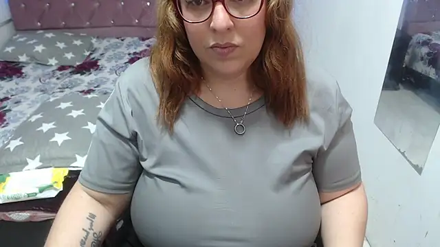 Chat XXX en directo de kataleyamilf69