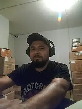 BustedCallのライブXXXチャット