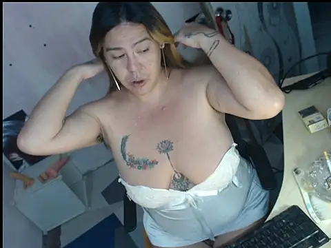 GoddessBigboobs Show in webcam