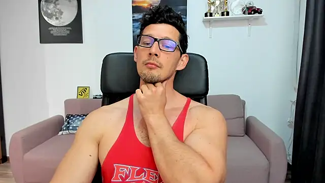 BrutusK08 现场XXX聊天