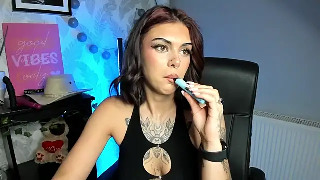 Nova_SIN – Live XXX-chat