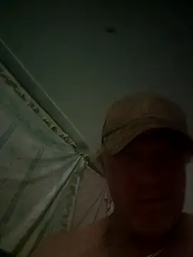 Hardwarelane67 Show in webcam