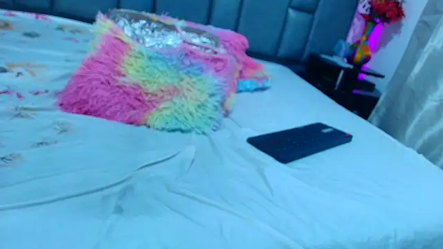 Chat +18 de PamelaRosse07 ao vivo