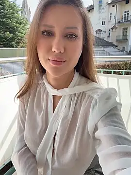 Musae Show in webcam