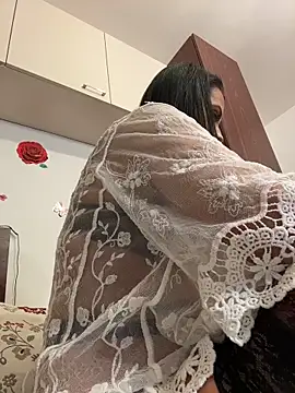 Hotmomcheckk_: онлайн-секс-чат