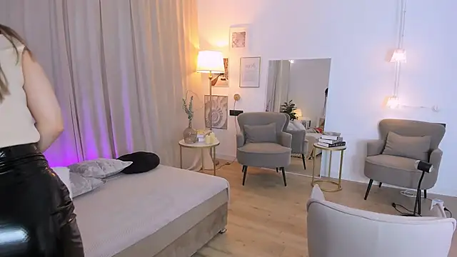 DianaMagestic Chat XXX in diretta