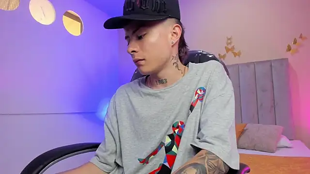 Nascary_Fox Live XXX Chat