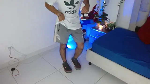 Caius_fox 即時 XXX 聊天