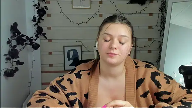 Josephine_Kiss Chat XXX in diretta