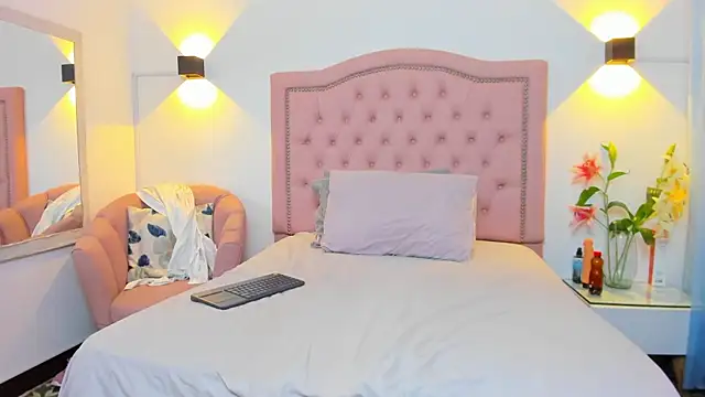 Paulynavera: απευθείας συνομιλία ΧΧΧ