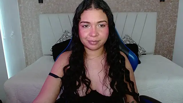 AliceSmity_ লাইভ XXX চ্যাট