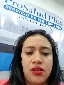 Nurse_Alice-7 élő XXX-chatje