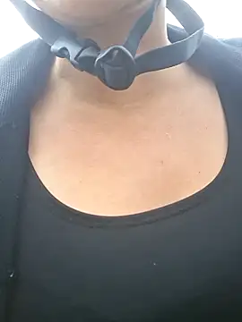 CAROLINE__07 Adlı Modelin Canlı XXX Sohbeti