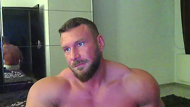 muscularkevin Webcam show