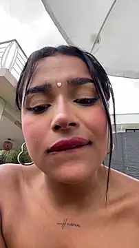 Mariangel_11 Adlı Modelin Canlı XXX Sohbeti