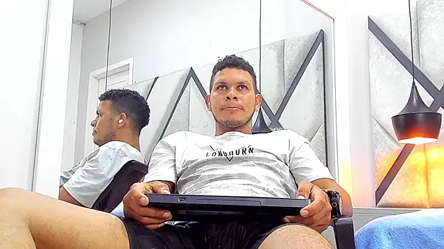 Вебкам-шоу NohaBrooks