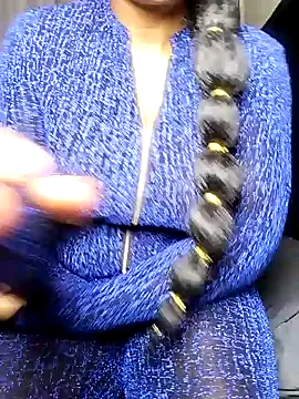 XXX chat uživo modela Hugemassivebootie