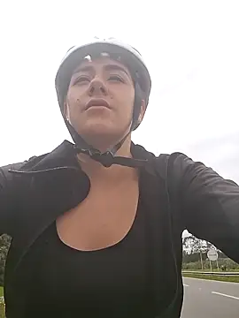 CAROLINE__07 Live XXX-Chat