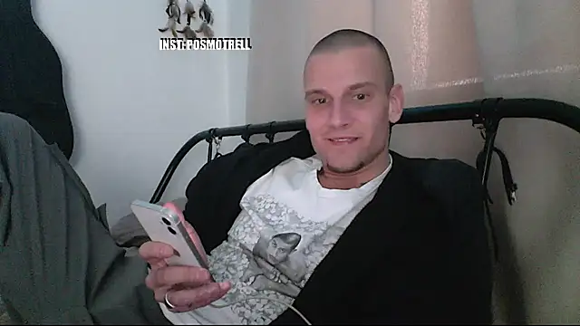 ETHAN_MOOREn Webbikameraesitys