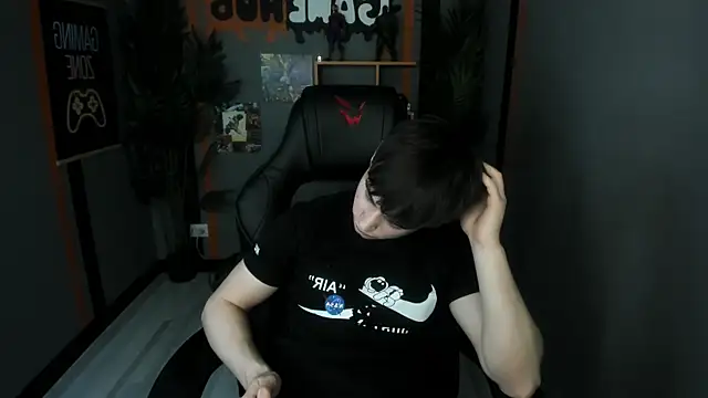 AlejandroEllias Webcam show