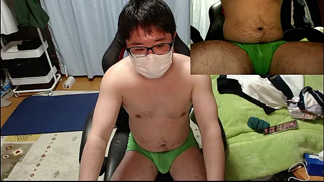 hide39 Show in webcam