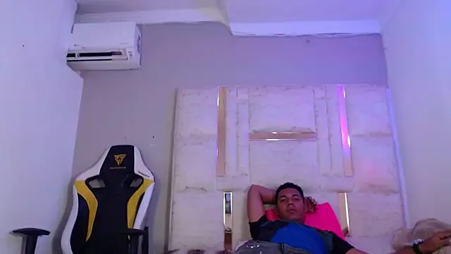 Leo_444_ Webcam-Show