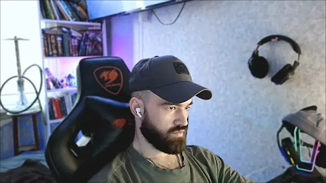 دردشة _Mostly_ الجنسية المباشرة