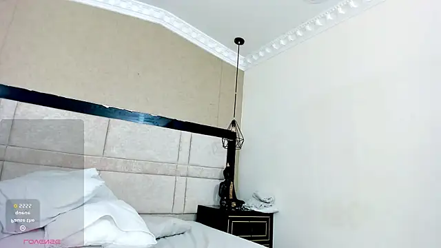 AbbyLoius – Naživo XXX chat