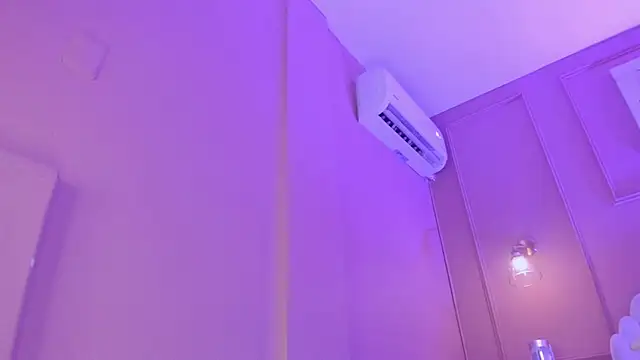 lia_ass_ Chat XXX in diretta