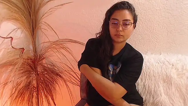 _Kim__M's Live XXX Chat