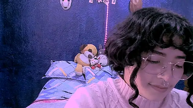 Chat +18 de NinaYellow ao vivo