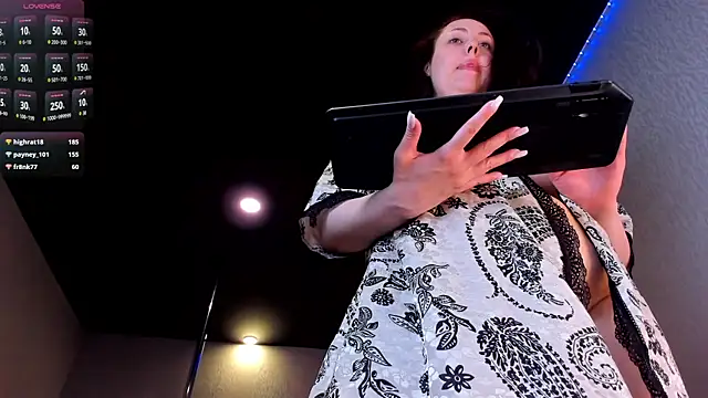 AlbaLimory live XXX chat