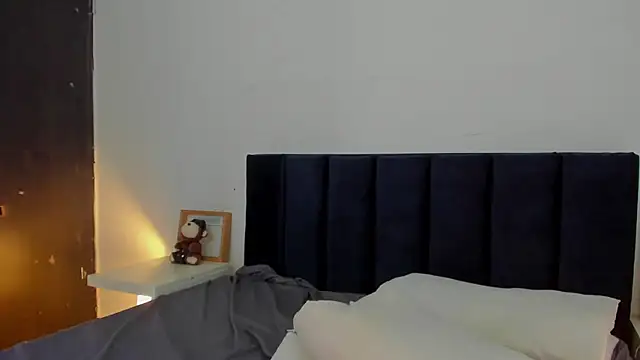 melanie_roux__ élő XXX-chatje