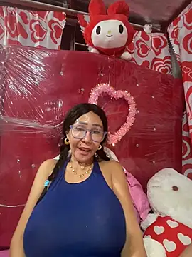 sweetieme's Webcam Show