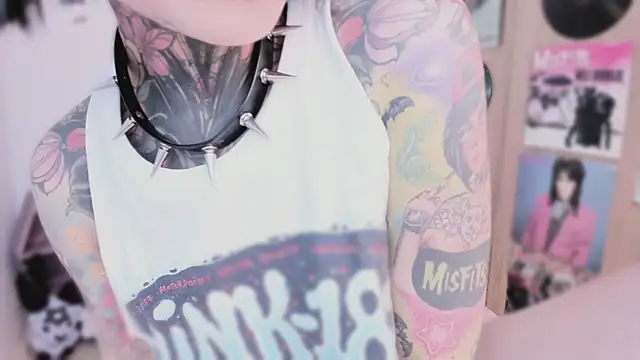 Živý XXX chat shes_creepy