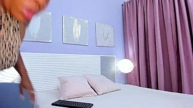 Mia_Ebonyy Live XXX-chat