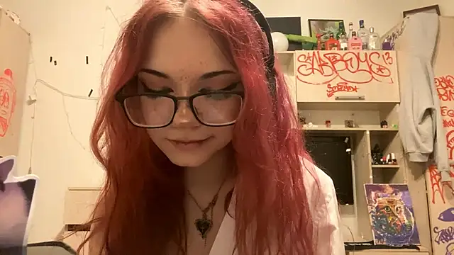 RedHeadCat Adlı Modelin Canlı XXX Sohbeti