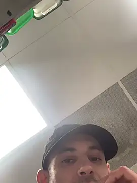 hailzeffnのライブXXXチャット