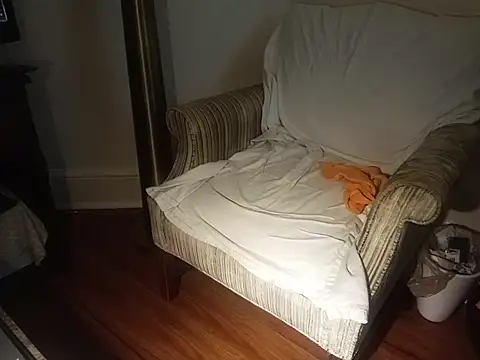 Kitrider élő XXX-chatje