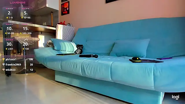 MadinaBrown 即時 XXX 聊天