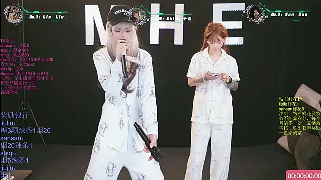 MHe-002 Live XXX Chat