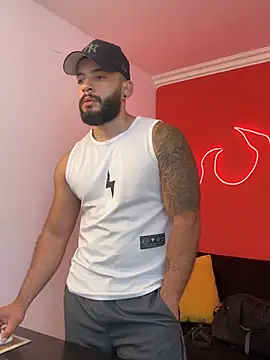 Show de Mike_savage3 na webcam