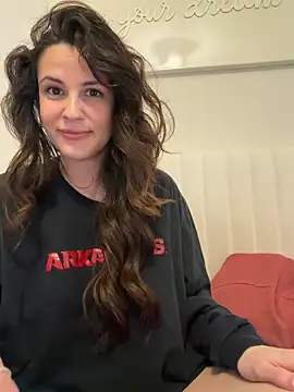 Živý XXX chat heyitsmadig