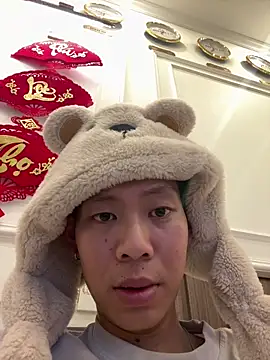 linh21107 网络视讯表演