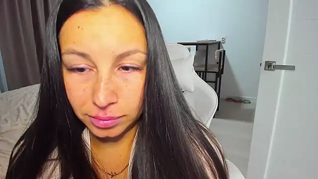 Chat +18 de AvisFlowers ao vivo