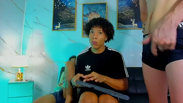 Spicy_guys লাইভ XXX চ্যাট