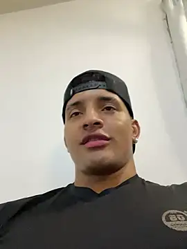 Smith_Fitness élő XXX-chatje