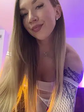 دردشة Cute-Alice الجنسية المباشرة