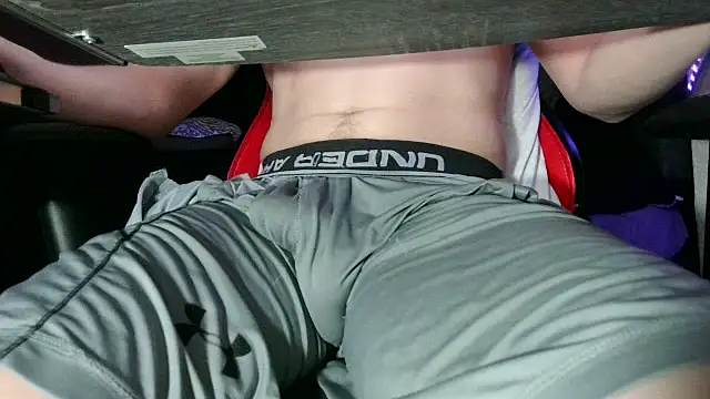 Dick_and_muscles webkamerás műsora